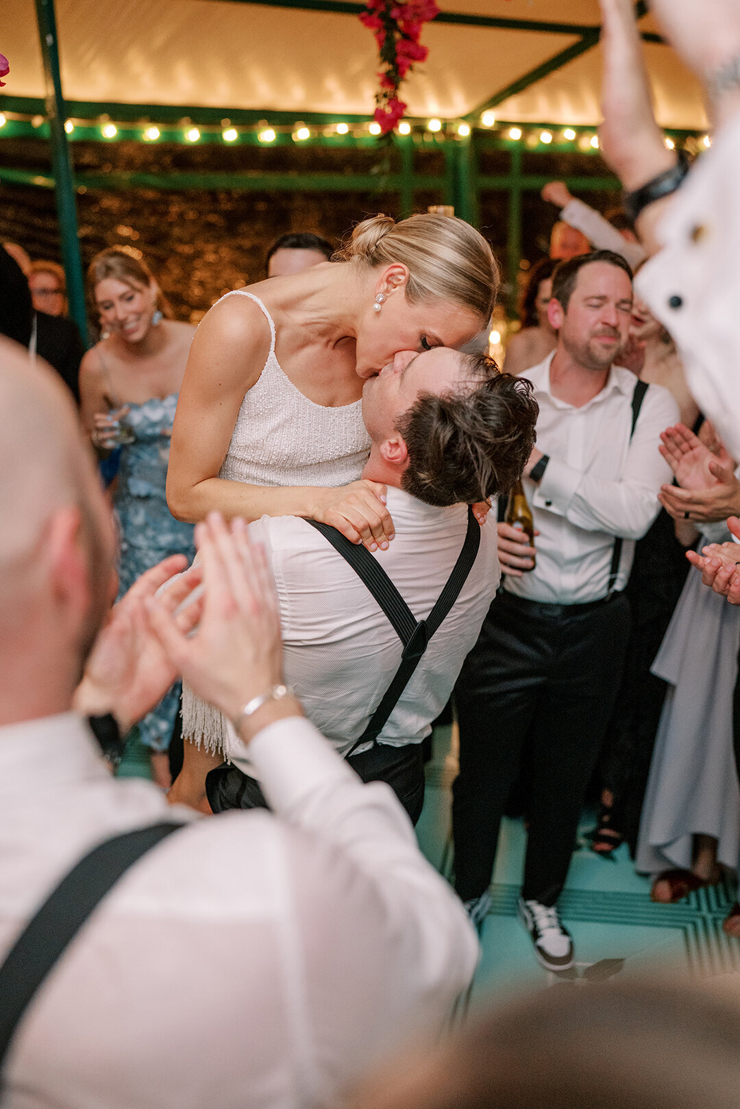 KathleenRob5-3-25GlenstoneGardenVA-VickiGraftonPhotography-1420