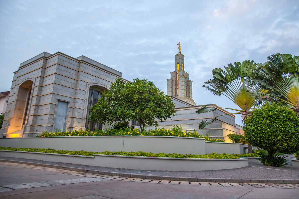 2017-04-0365-accra-ghana-temple