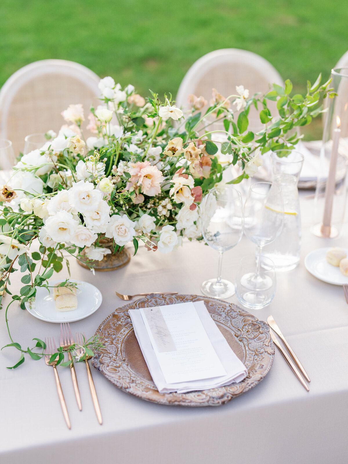 Copy of Dinner_Wedding_L&L_©_Oliver_Fly_Photography_34