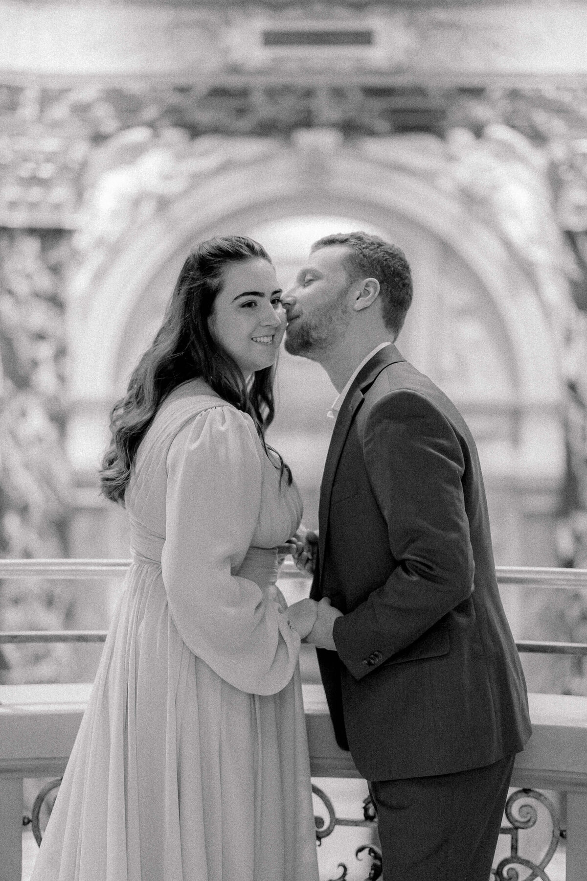 Engagement in Fine Art Museum in Vienna