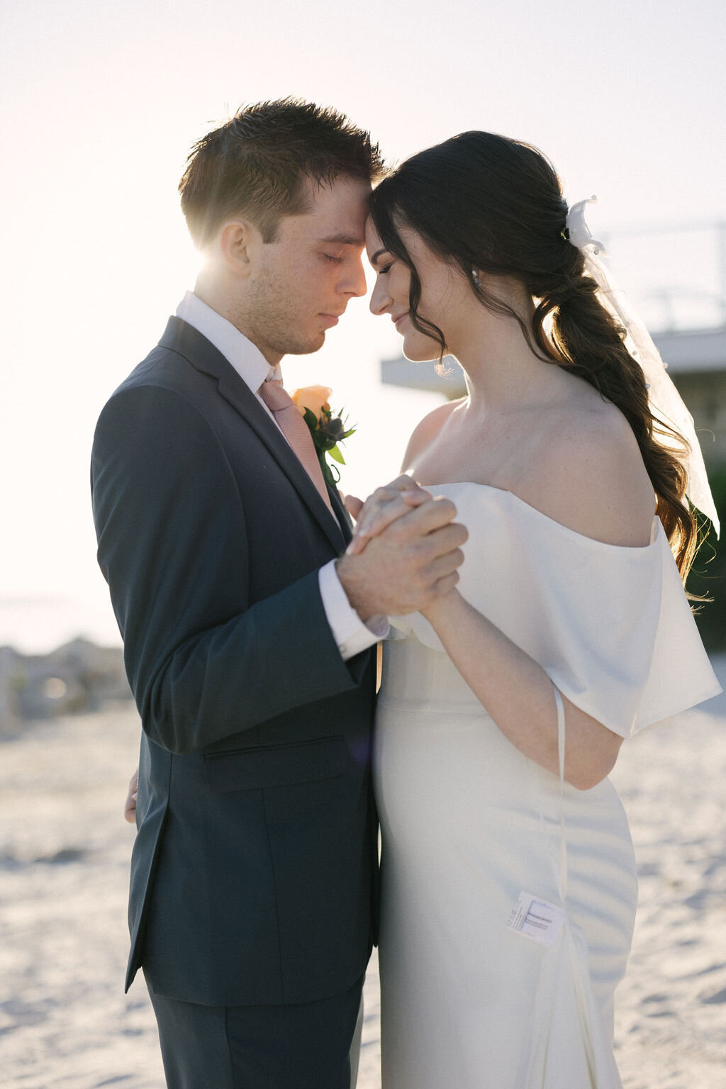 emily-plank-photo-the-current-hotel-elope-in-florida-chantilly-chic-celebrations-12