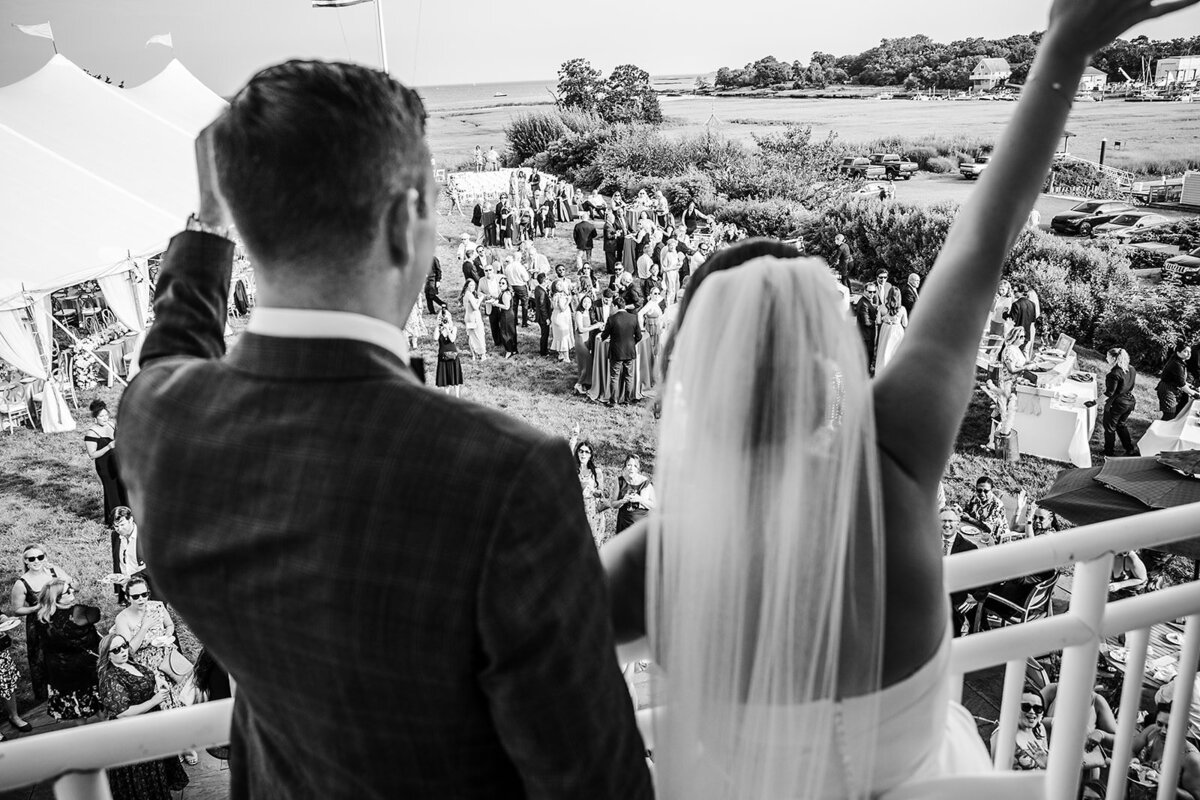 guilford-yacht-club-balcony-jen-strunk-events