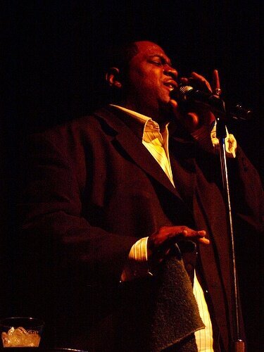 2608100244_37f3a18290