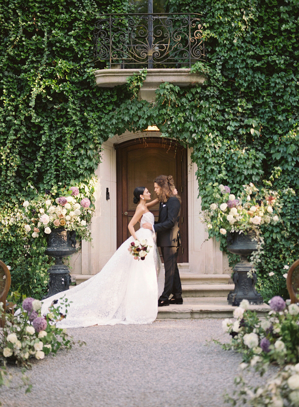 Greencrest Manor - Battle Creek Michigan Wedding Venues - Stephanie Michelle Photography - _stephaniemichellephotog2-R1-E010