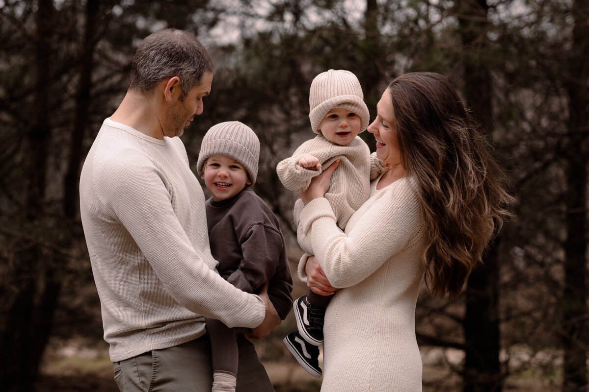 Joenne-Bokhorst-Fotografie-familieshoot-winter-Apeldoorn-7