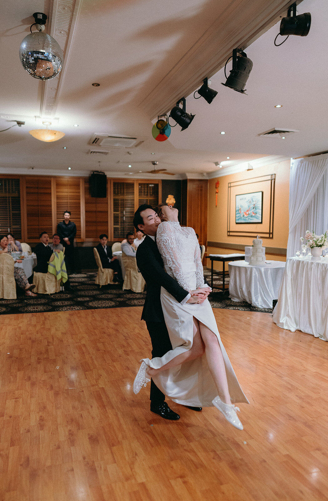 Niki + Jason - St Johns Cathedral-809