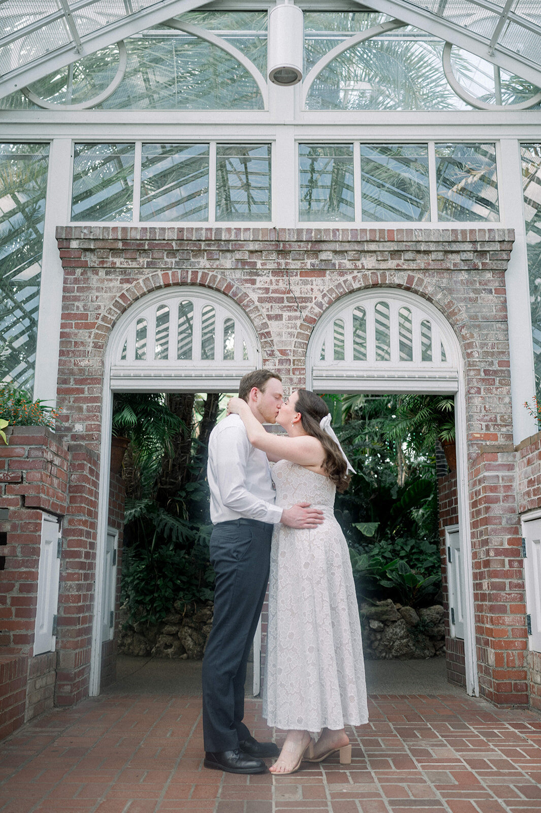 carmen-may-photography-pittsburgh-phipps-conservatory-botanical-garden-engagement-12