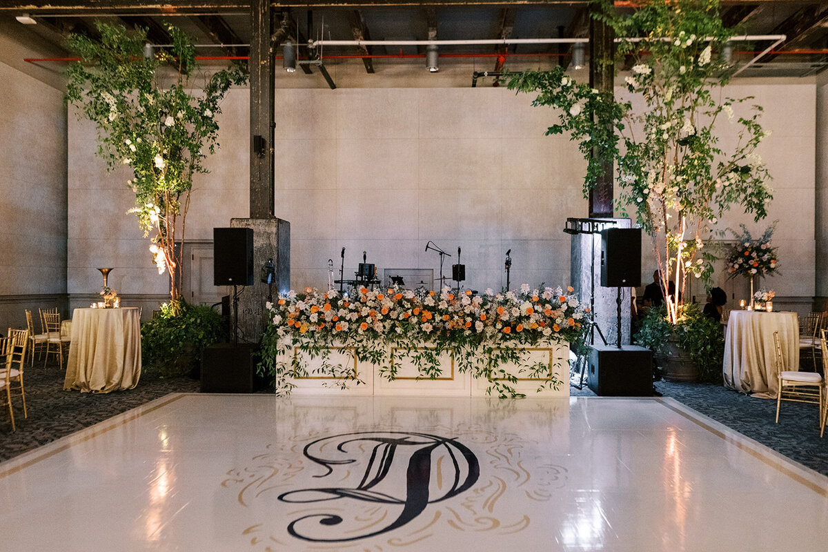 Jenna and Dylan's luxury wedding at the NOPSI hotel in New Orleans