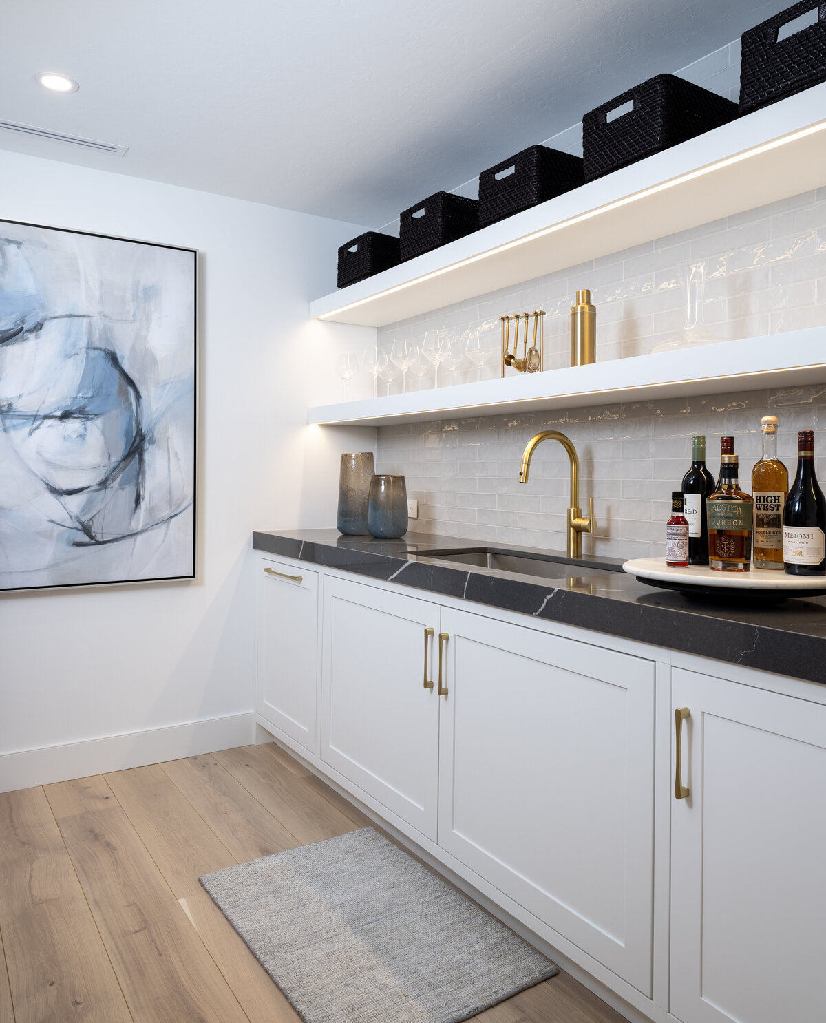 13910 Old Coast Rd 504 Naples-print-006-003-Pantry-3393x4200-300dpi