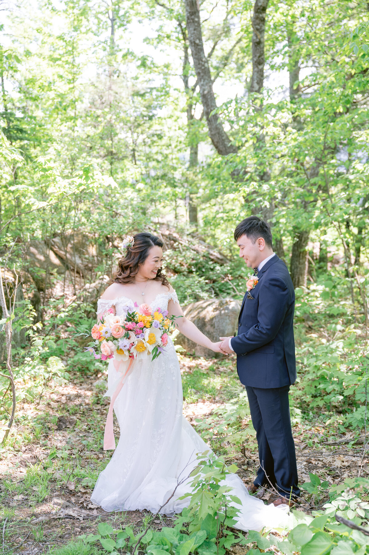 Le Belvedere-Bright-Spring-Floral-Wedding-Photography-by-Emma 21