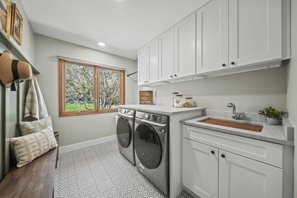 62-web-or-mls-A7402216