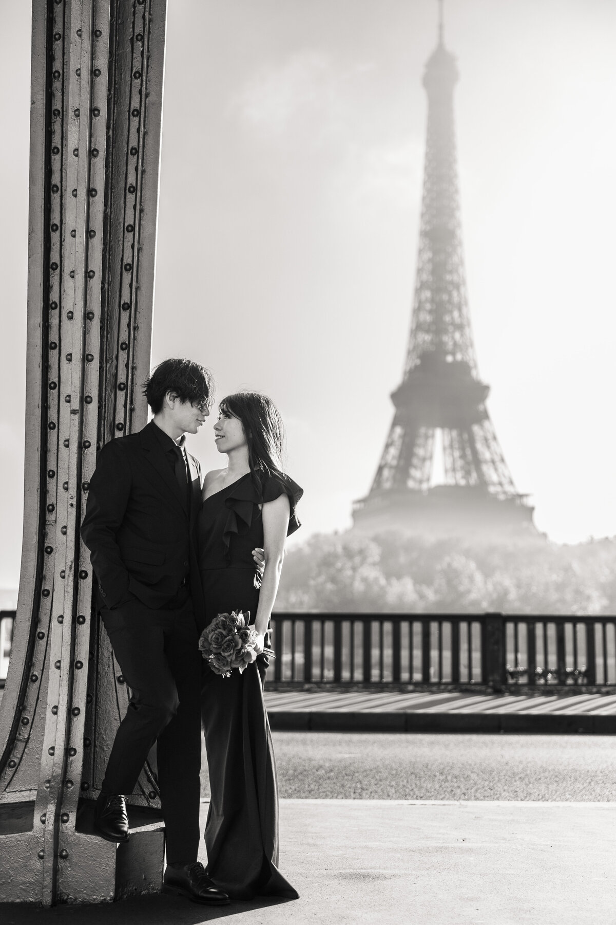 Paris_photowedding_PontBir-Hakeim_28