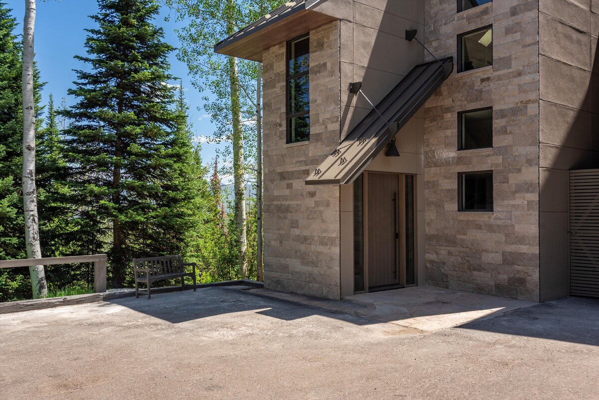 06-64-964FarawayRd_240618002