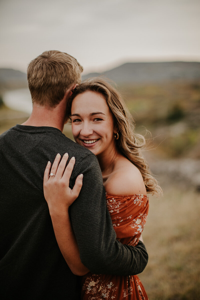 lumy+co_badlands-local-buffalo-jump-engagement-photographer-33