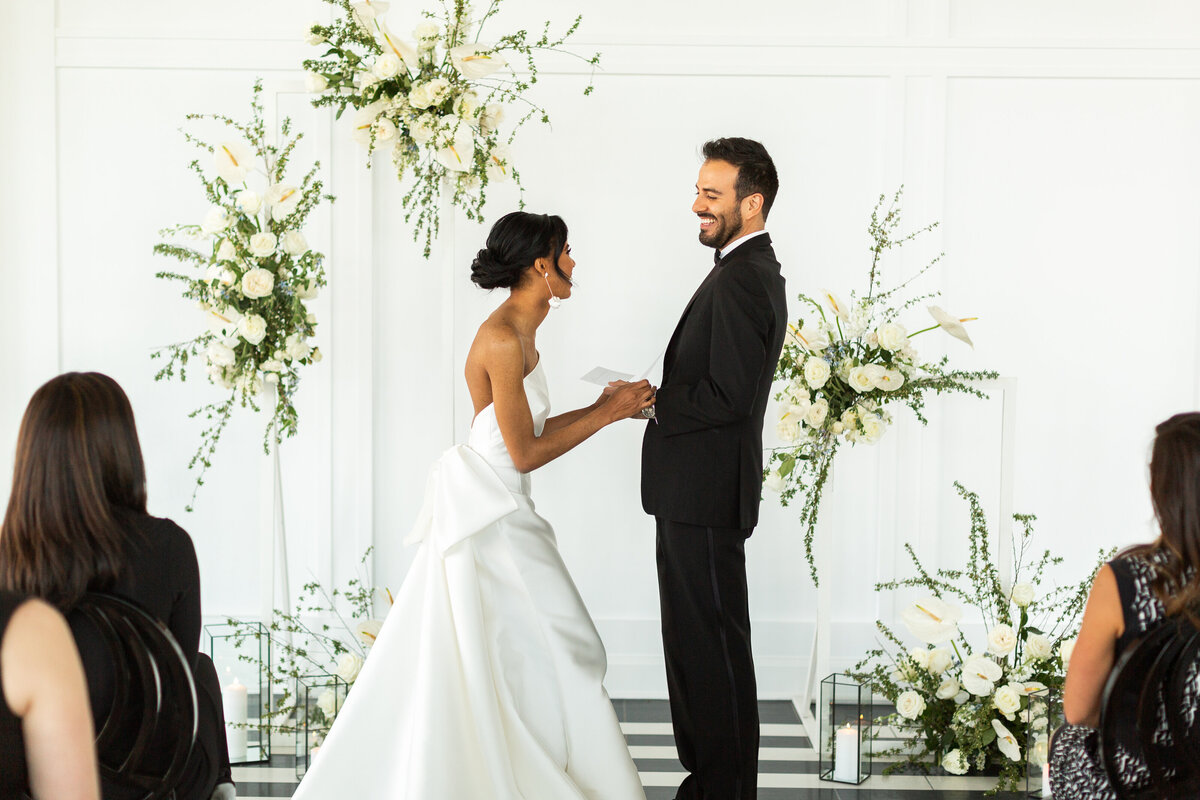 penthouse-hyde-park-chicago-wedding-11