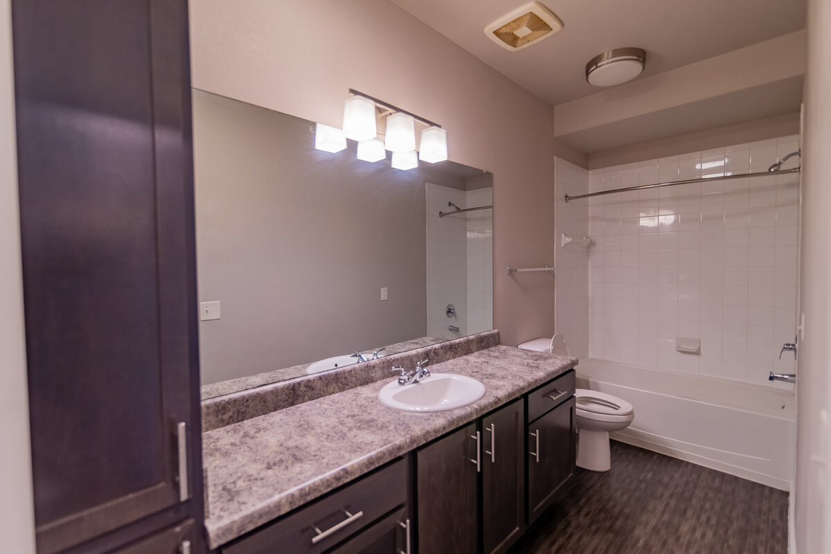 042924ATLGranite Crossing-59