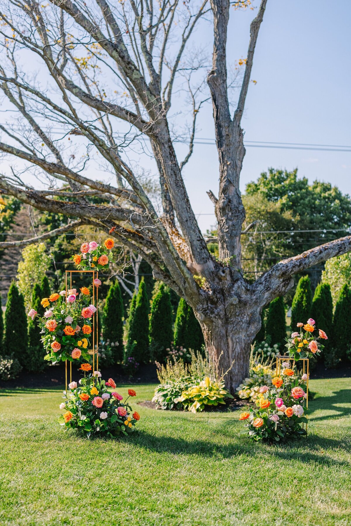 Vibrant_Palm_Springs_Inspired_Red_Barn_at_Outlook_Farm_Summer_Photography_Maine_Wedding_Photographer_0047