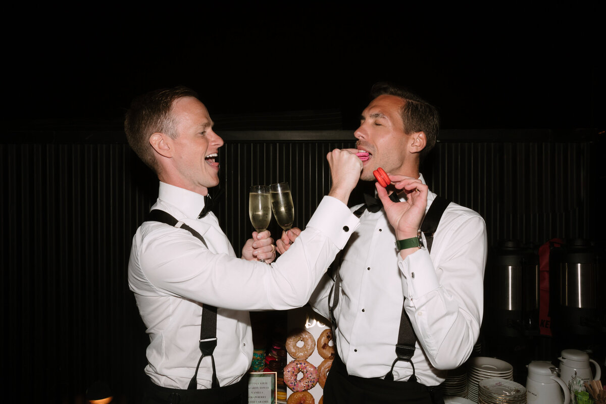 2023_beverlyhills-luxury-summer-gay-wedding-adam-griffin-photo-92