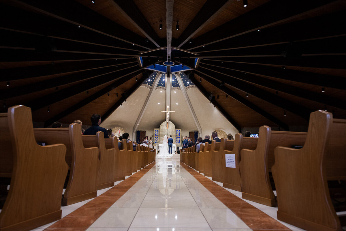 catholic-wedding-fall-carmel-indiana-our-lady-of-mt-carmel-catholic-church-35