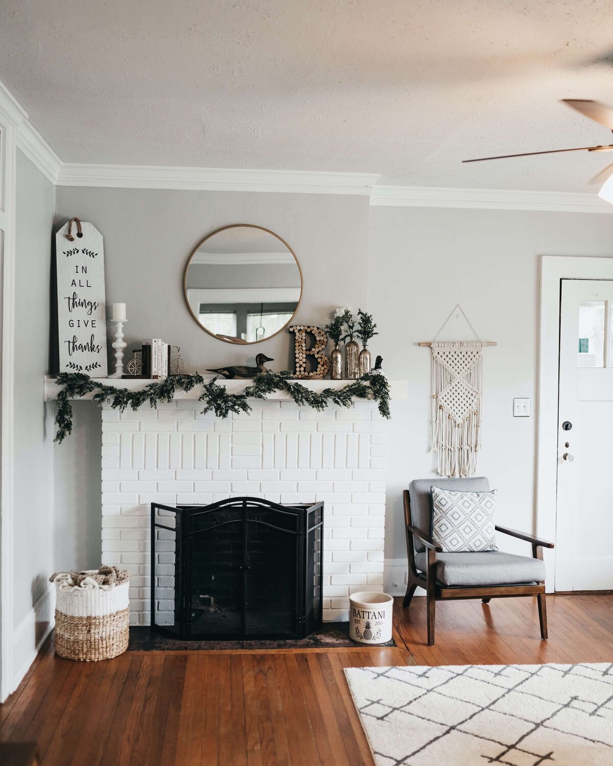 fireplace-living-room@3x