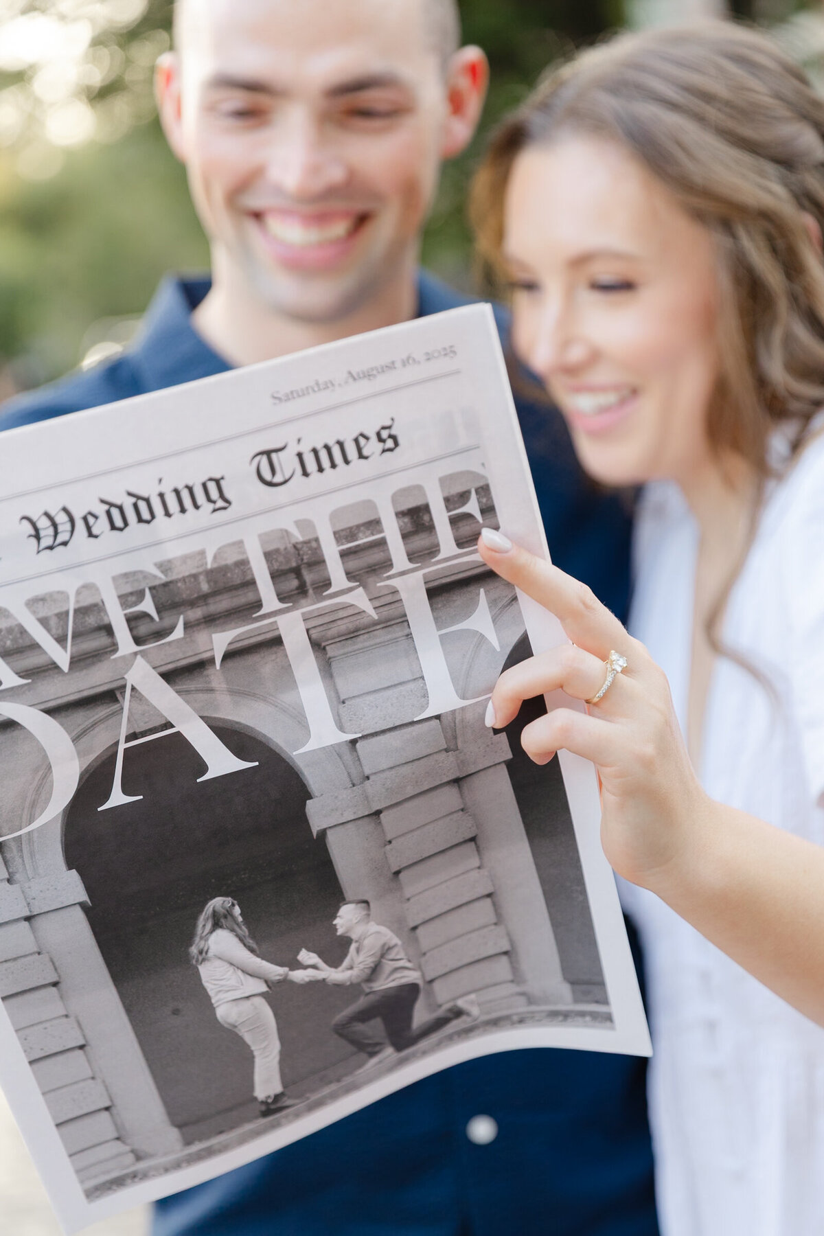 german-village-columbus-engagement-session-photos