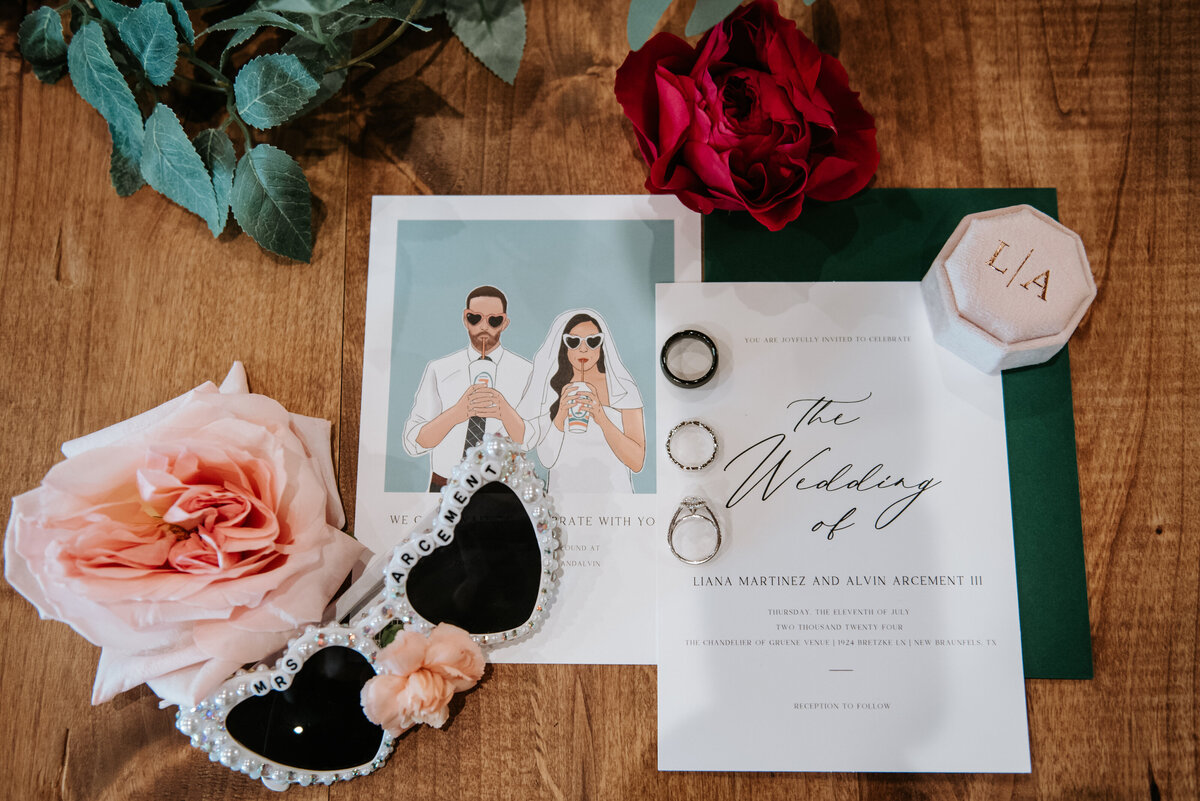 LA_Gruene_Chandlier_Wedding-16