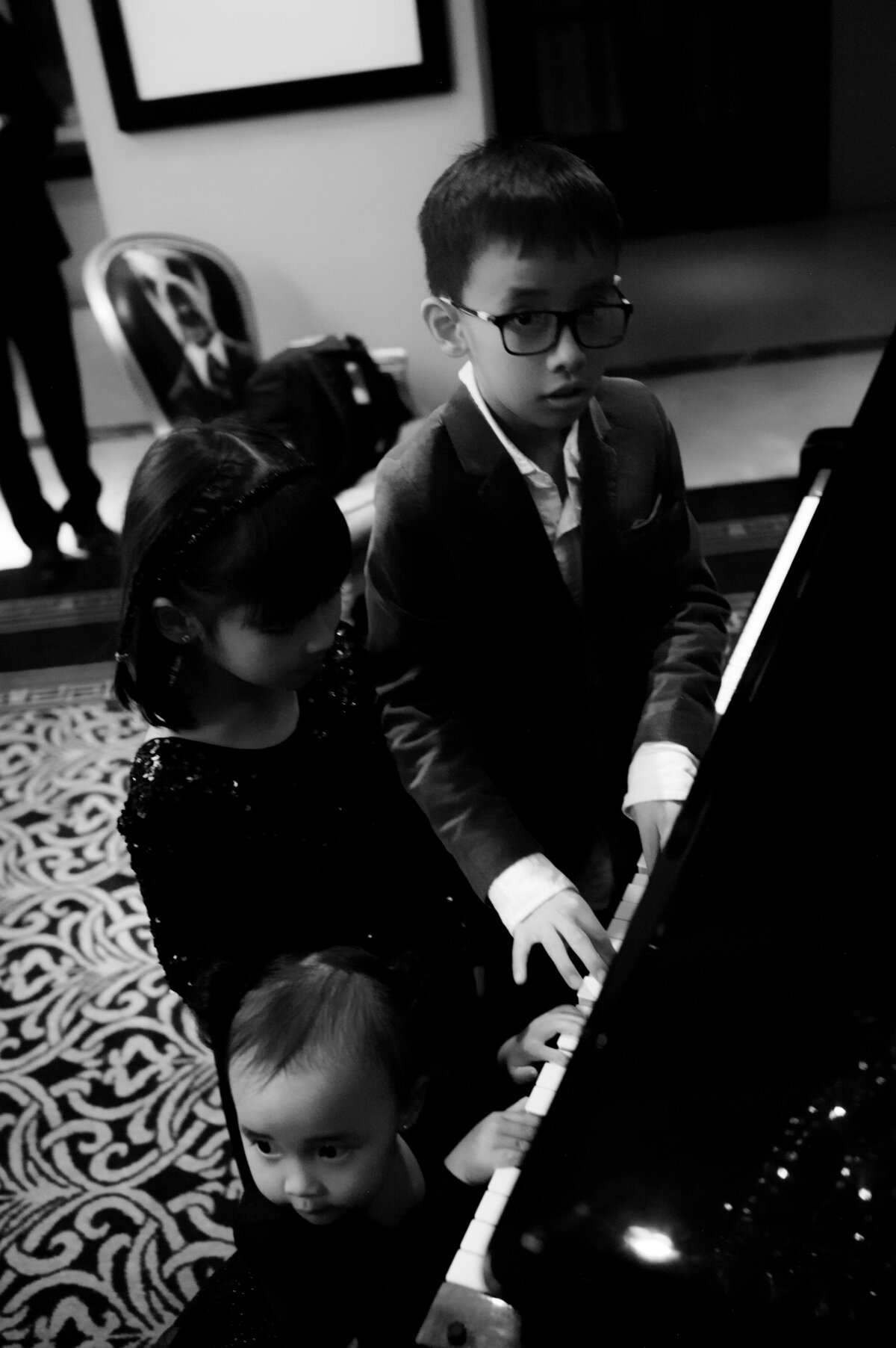 A photo of the wedding guests at the Hotel Zaza wedding in Houston.