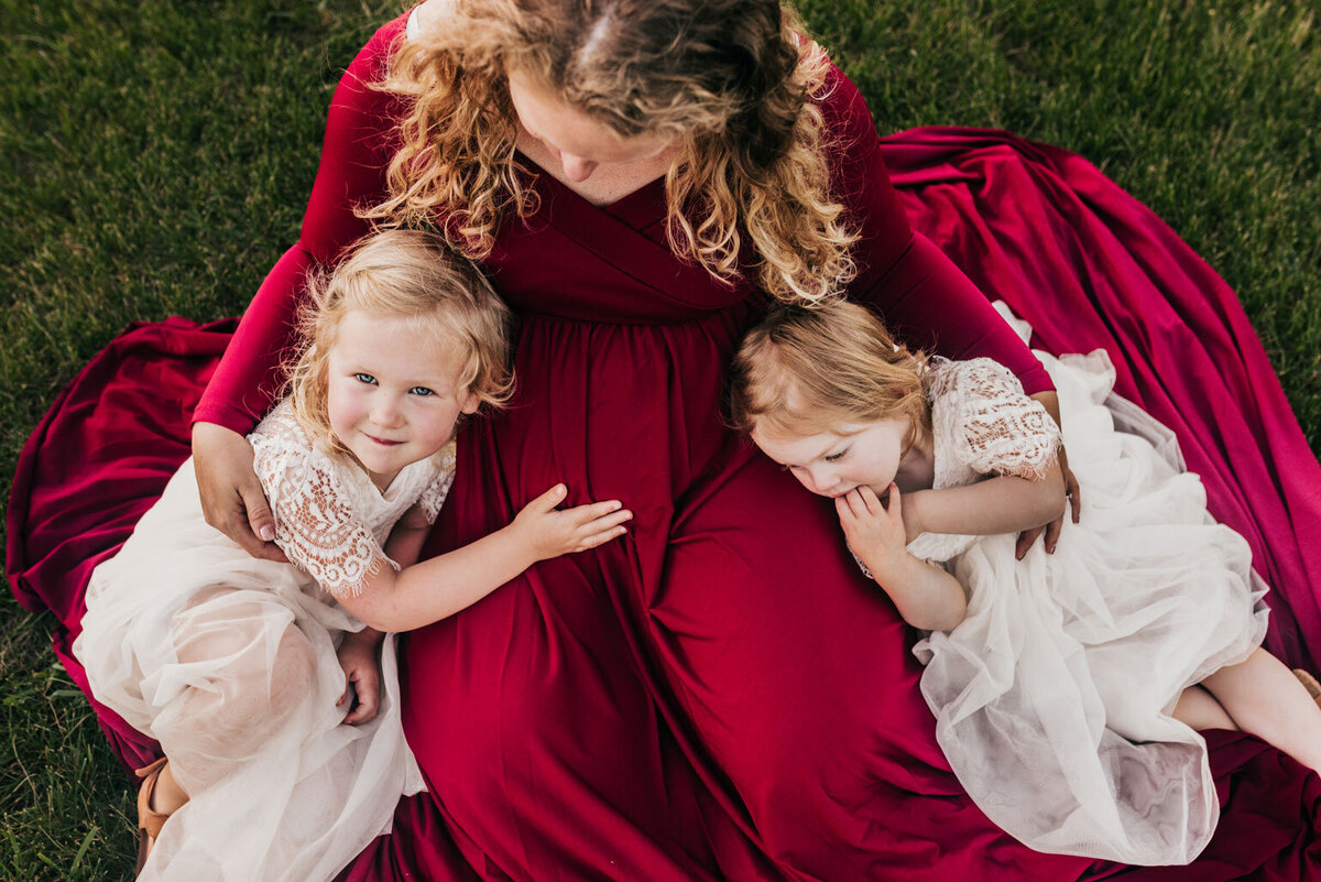 Maternity-session-with-kids