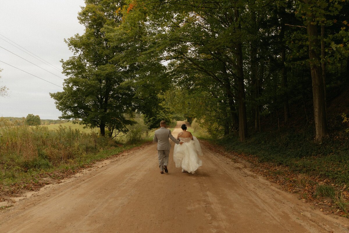 mid-michigan-wedding-and-lifestyle-photographer585A8235