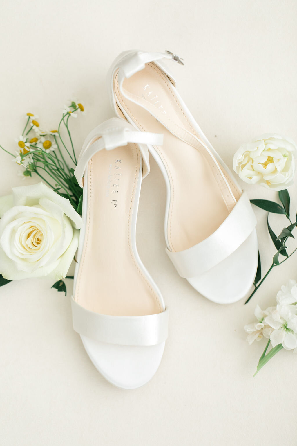 white-room-wedding-planner-003