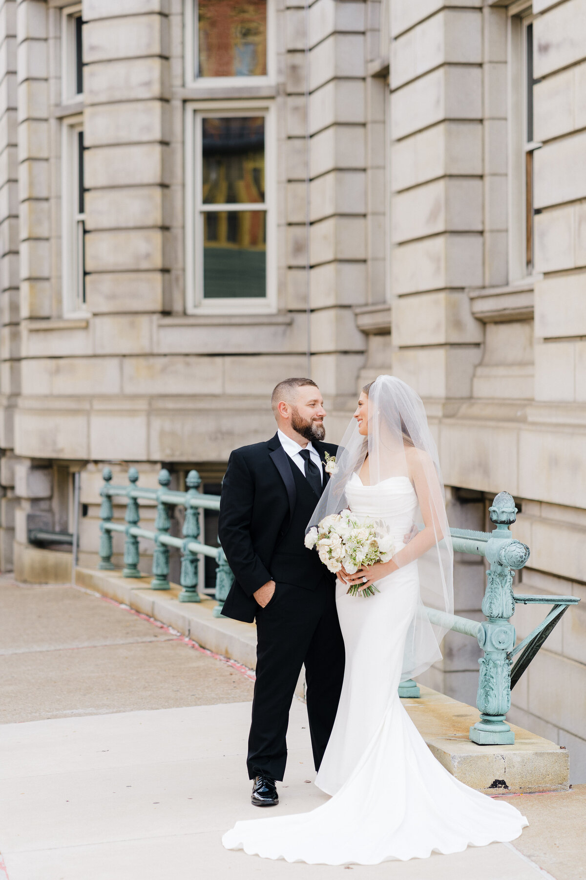romantic-pittsburgh-elopement-photo