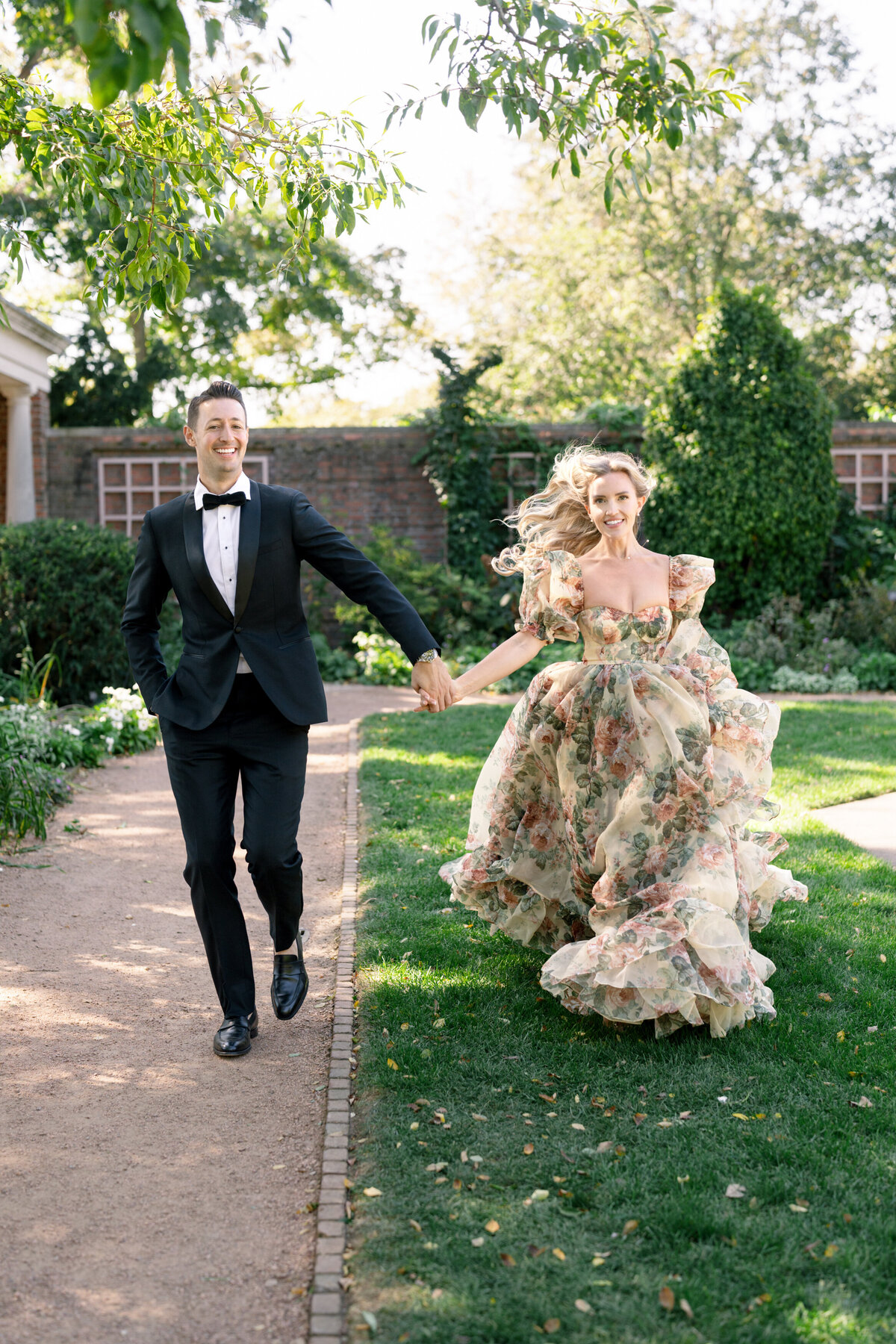 Berlez-Aspen-Avenue-Chicago-Wedding-Photographer-Engagement-Session-Chicago-Botanic-Garden-Selkie-Luxury-Editorial-True-to-Color-79