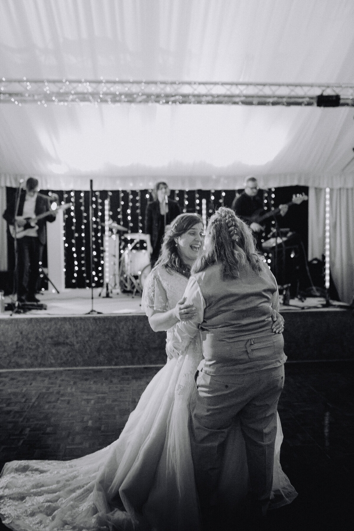 ApplewoodHallLGBTQWedding-55