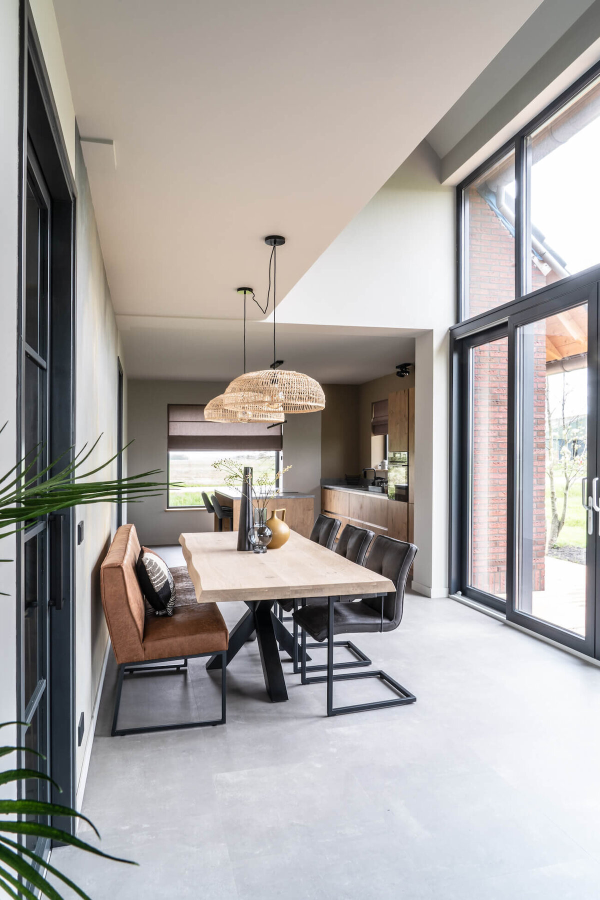Ontwerp eetkamer nieuwbouwwoning door Marlinde Interieurontwerp