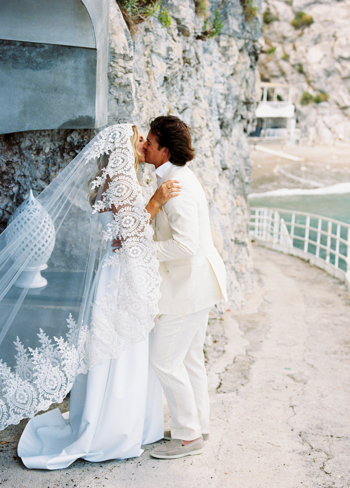 CN_BrideandGroom_AmalfiCoastWedding012