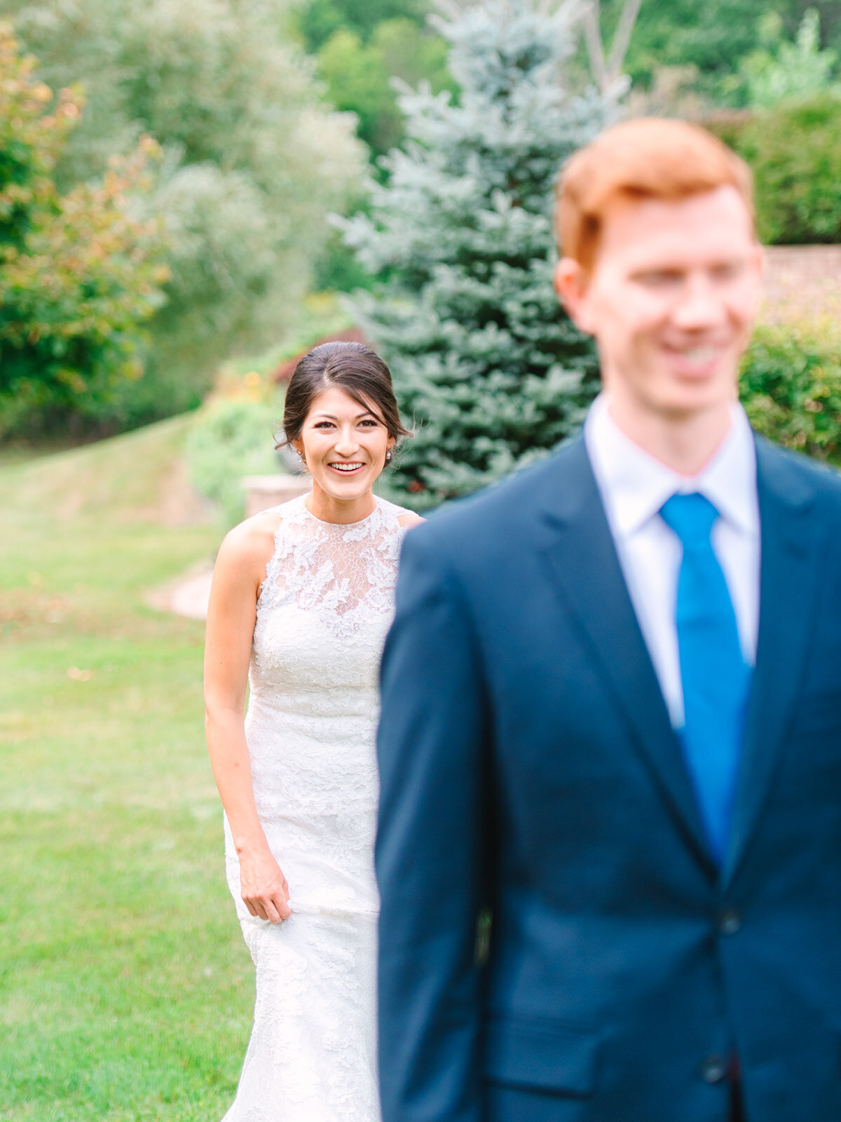 wedding-first-look-milwaukee-kassieanaphotography.com