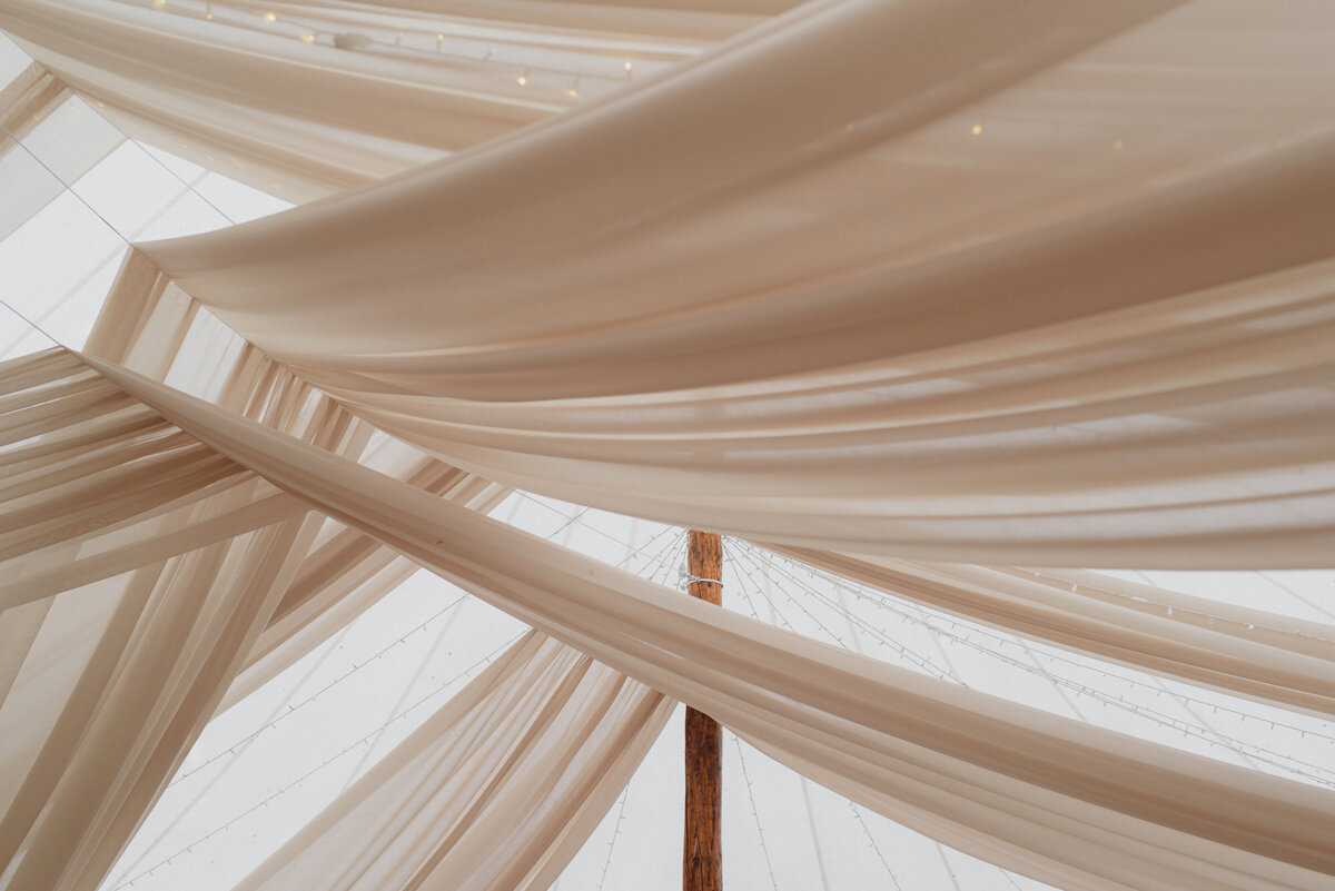 ri-tented-wedding-planner