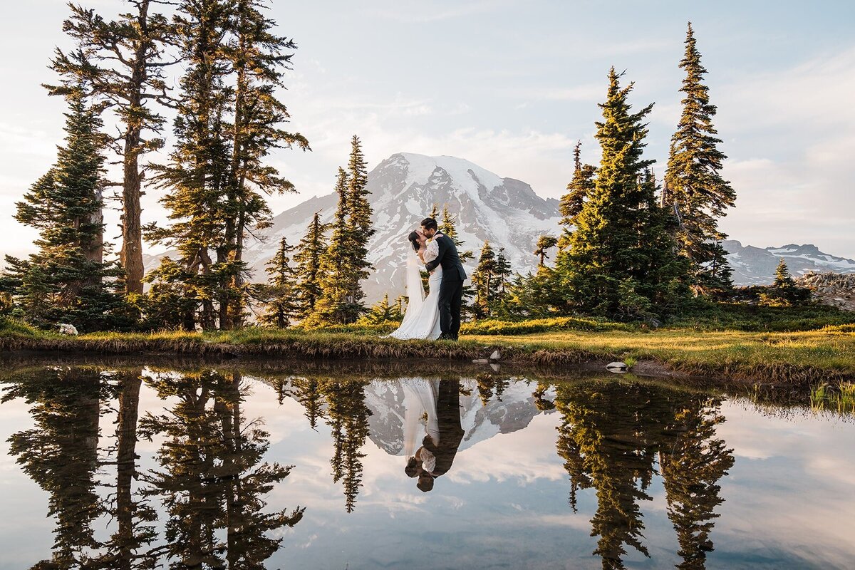 adventure-elopement-packages-between-the-pine