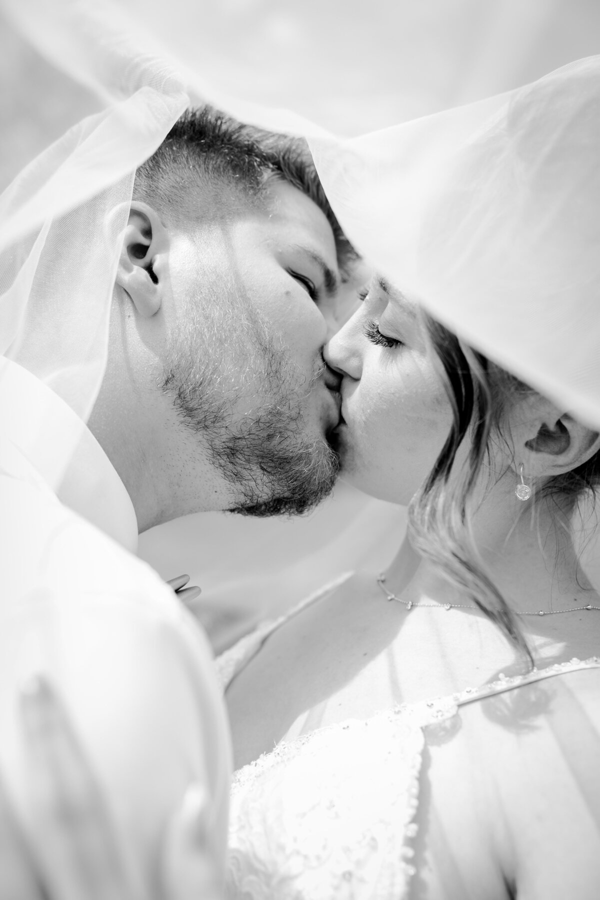 944-BekaMatthew-Wedding-Photographer-St-Cloud-Brainerd-MN-MindiJenningsPhotography