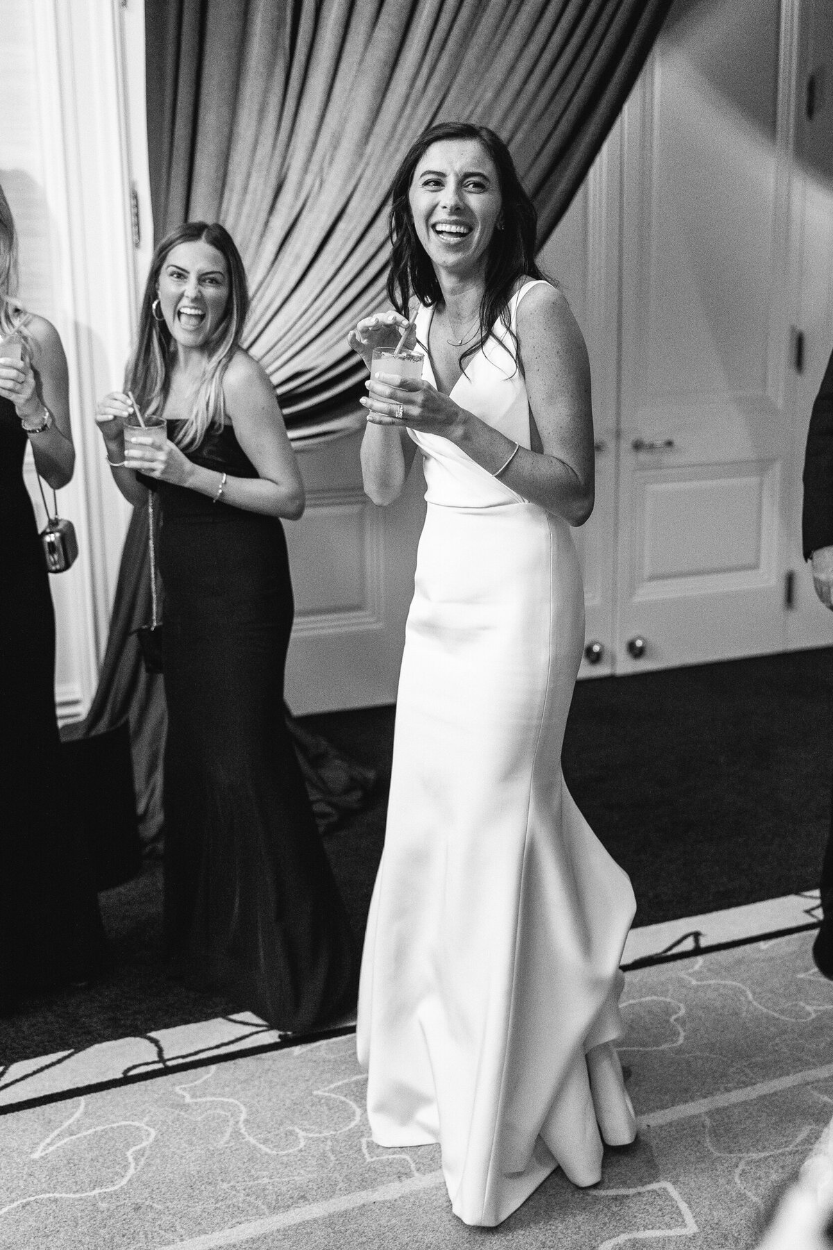 four-seasons-chicago-fall-wedding-alex-ferreri--54