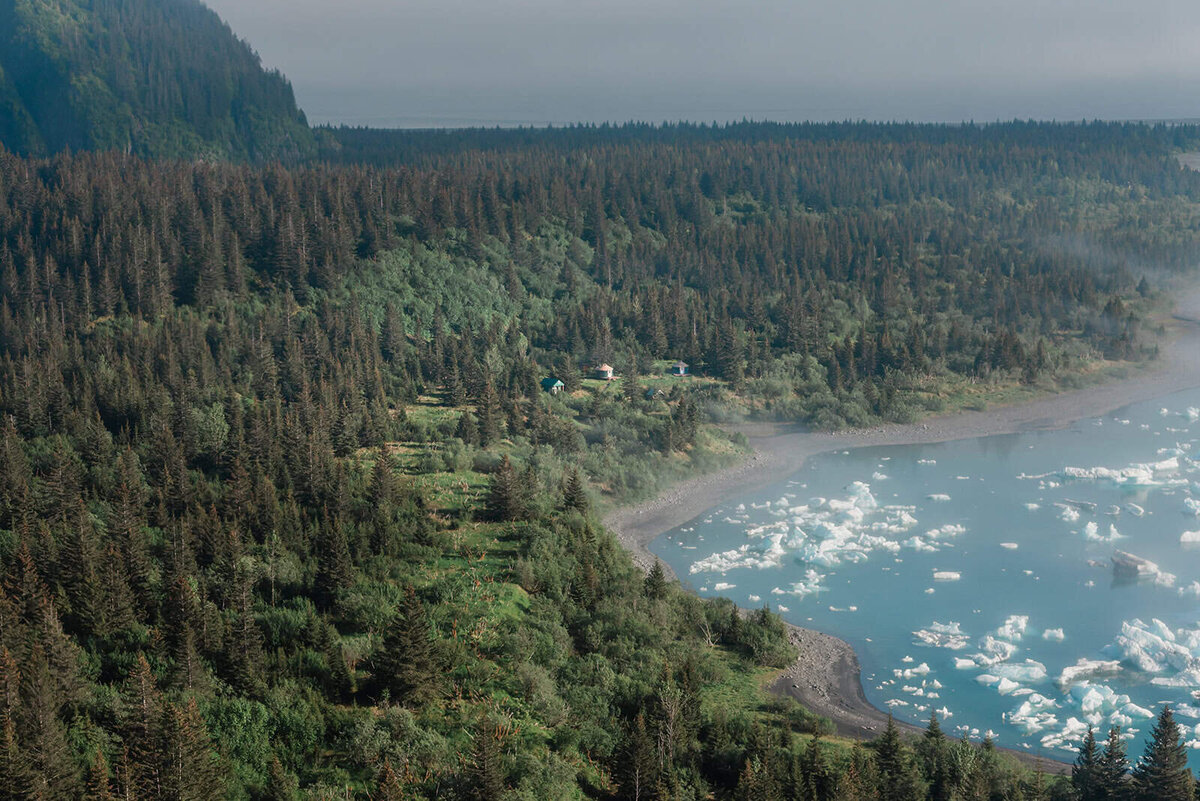 multi-day-alaska-elopement-luxury-destination