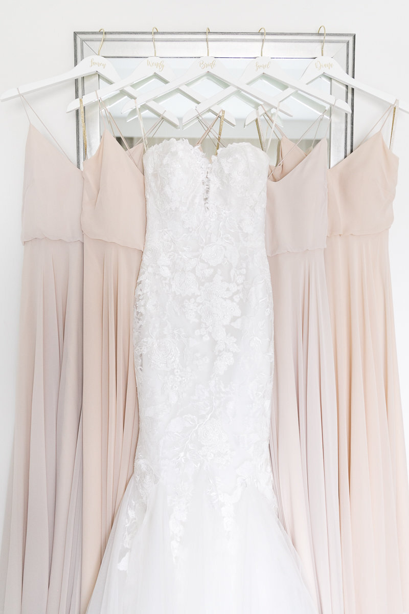 Nichole and Greg Alfond Inn wedding | Beautiful black tie Alfond Inn wedding_-8