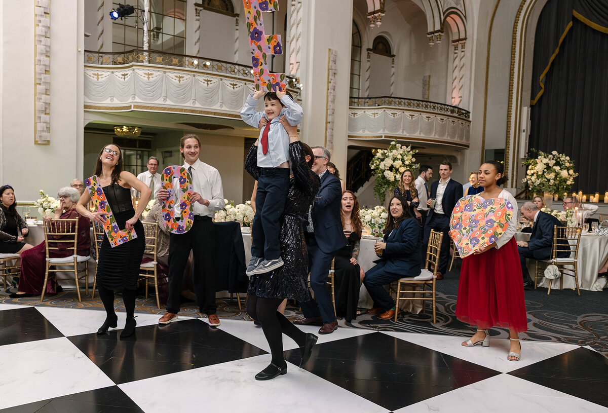 whimsical-wedding-at-boston-park-plaza