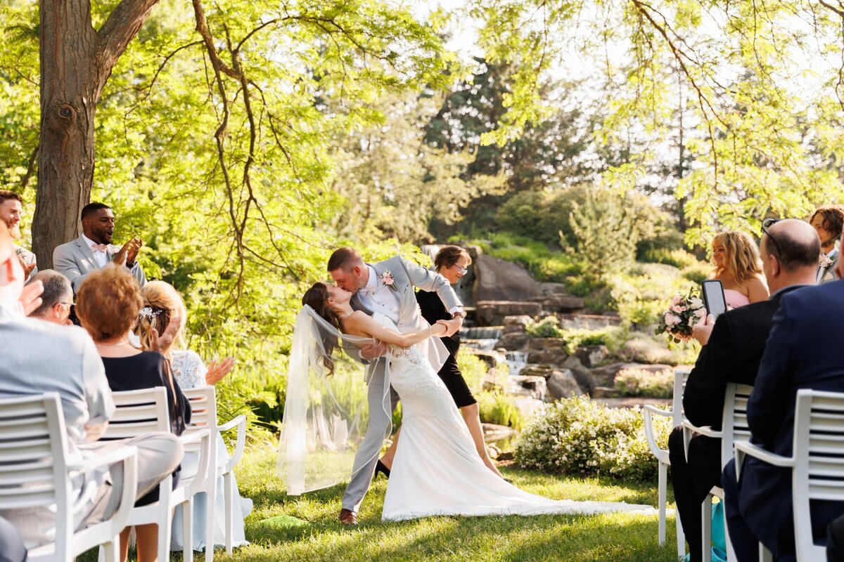 36-grand-rapids-frederik-meijer-garden-wedding
