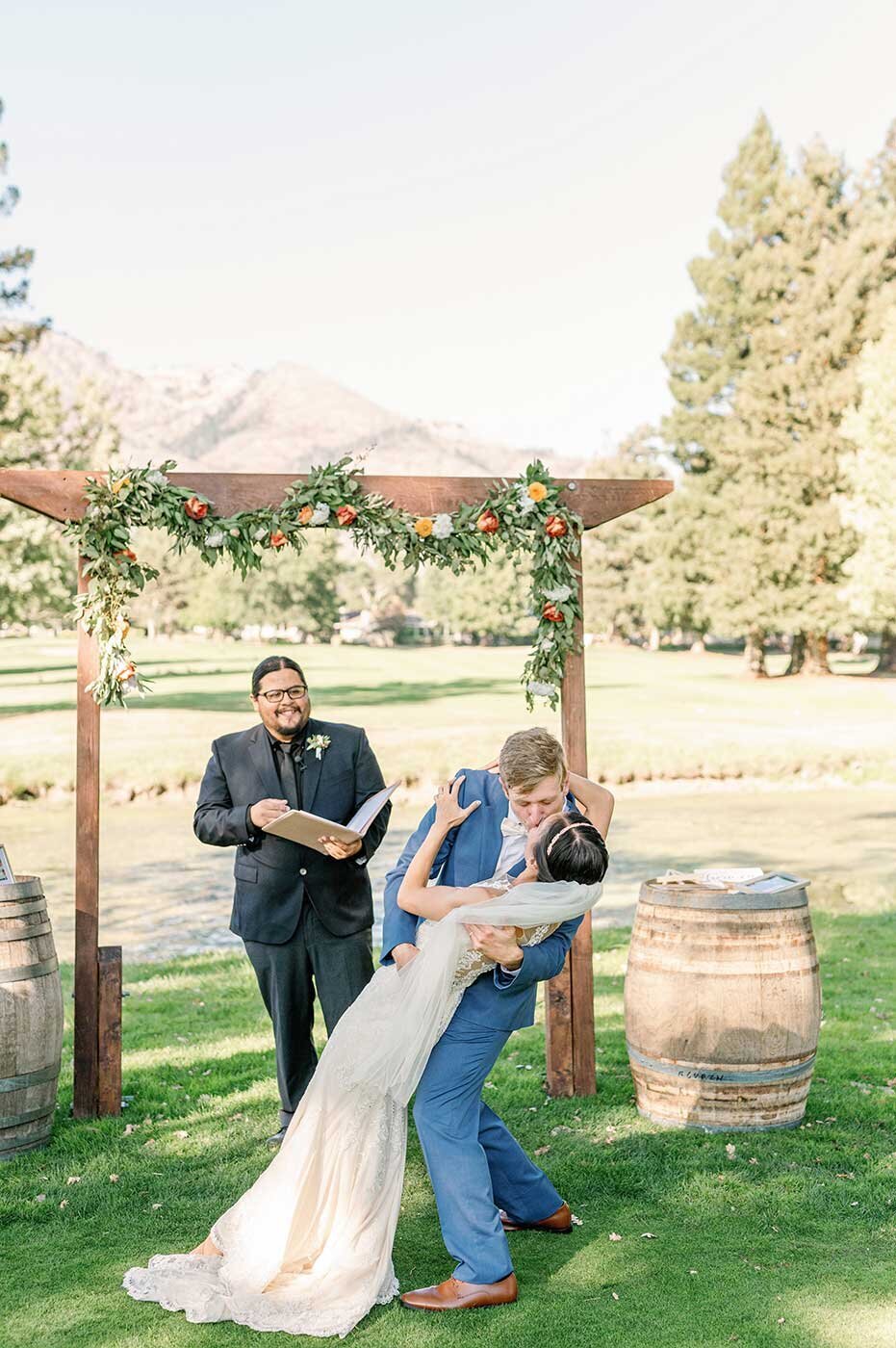 Linda and chris kiss at santa rosa wedding