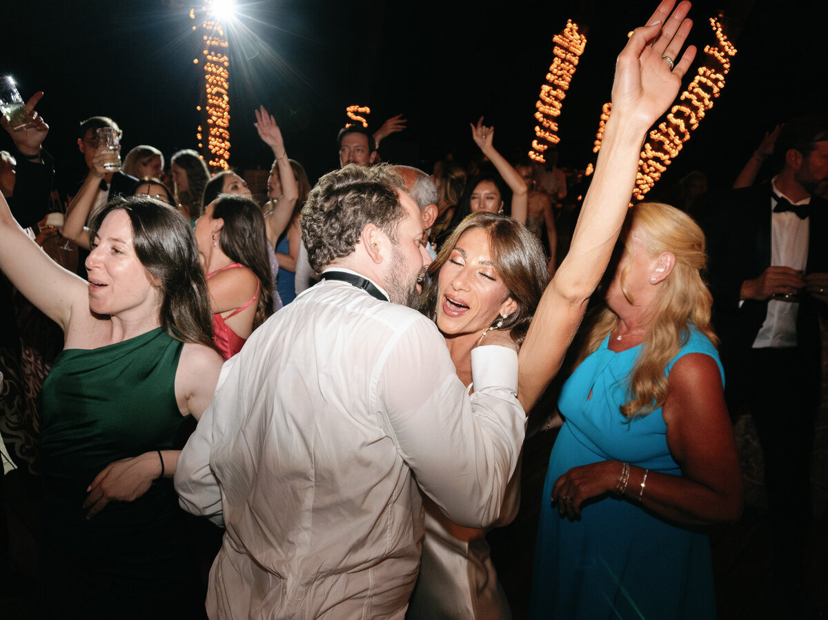 Black-Tie-Wedding-at-Four-Seasons-and-Vouliagmeni-Lake-125