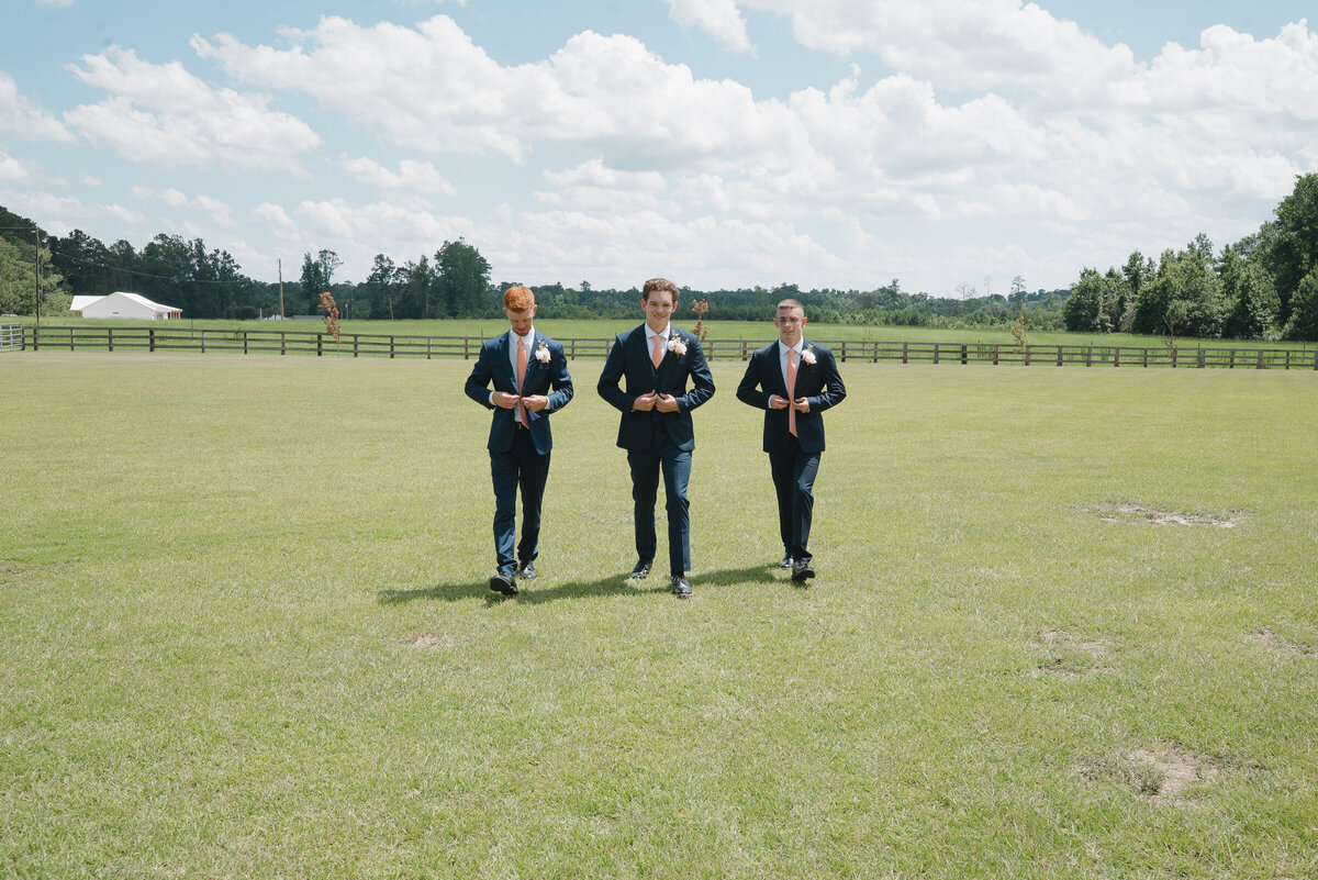 Groomsmen's walking 