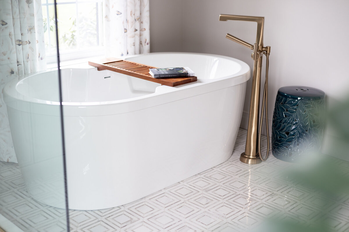 KatCoInteriors-Tiessen-Ensuite-19