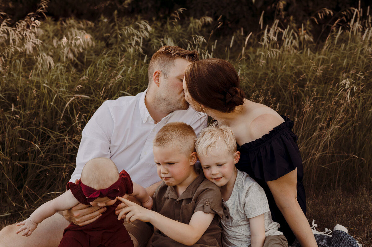 Minnesota Family Photographer - Amanda Nicholle Photography