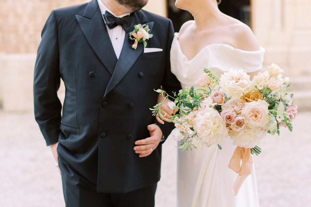 Maïlys Fortune Photography Husband Wife Wedding Weddings Photography France Switzerland Italy Timeless Dreamy Imagery Bilingual French English Destination Weddings Destination Wedding Provence French Riviera Paris Lake Como Tuscany97